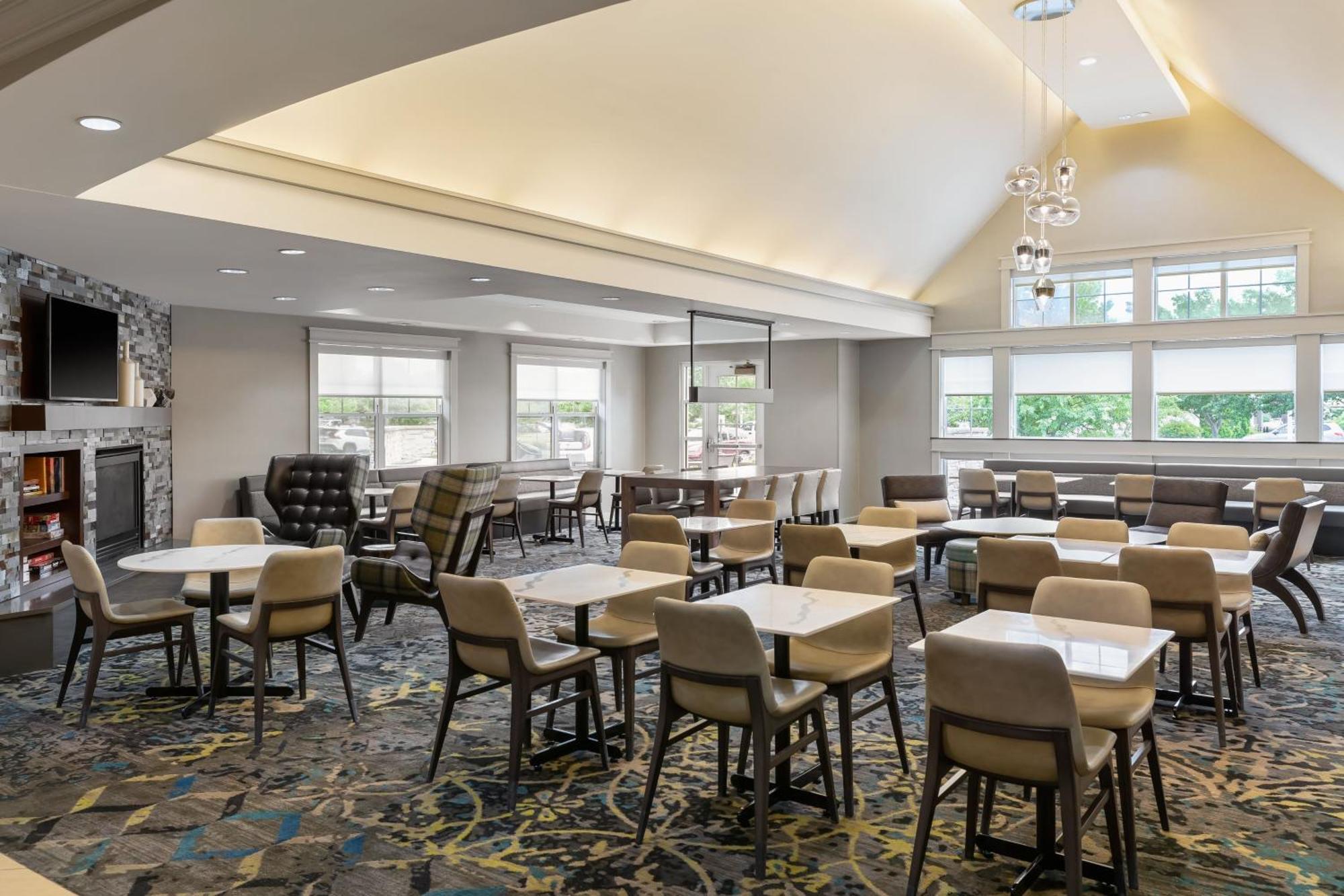 Residence Inn By Marriott Madison West/Middleton Exterior foto